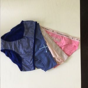 Four pairs of Victoria secret underwear!